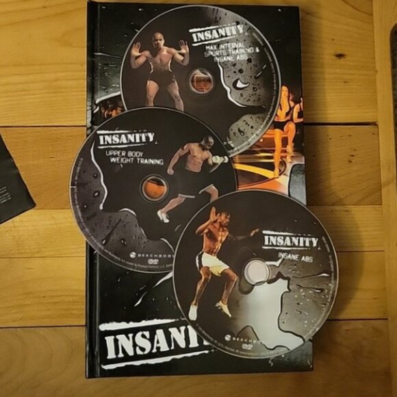 Beachbody Insanity Workout DVD Set - Picture 7 of 10